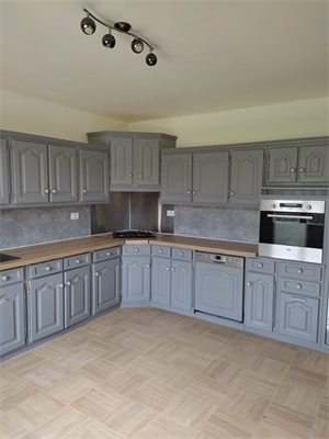 maison-villa à la location -   02200  ROZIERES-SUR-CRISE, surface 186,8 m2 location maison-villa - APR743760